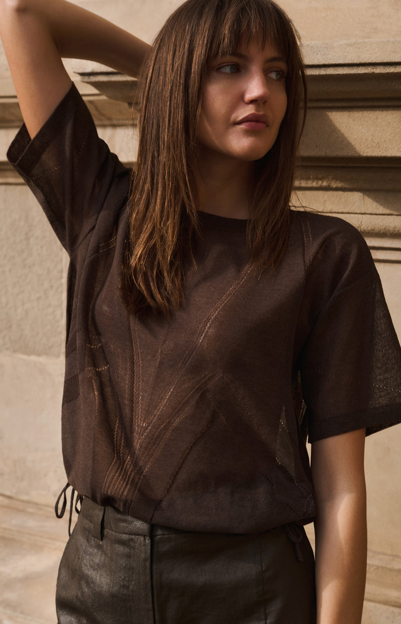 TOP LIVYA BROWN