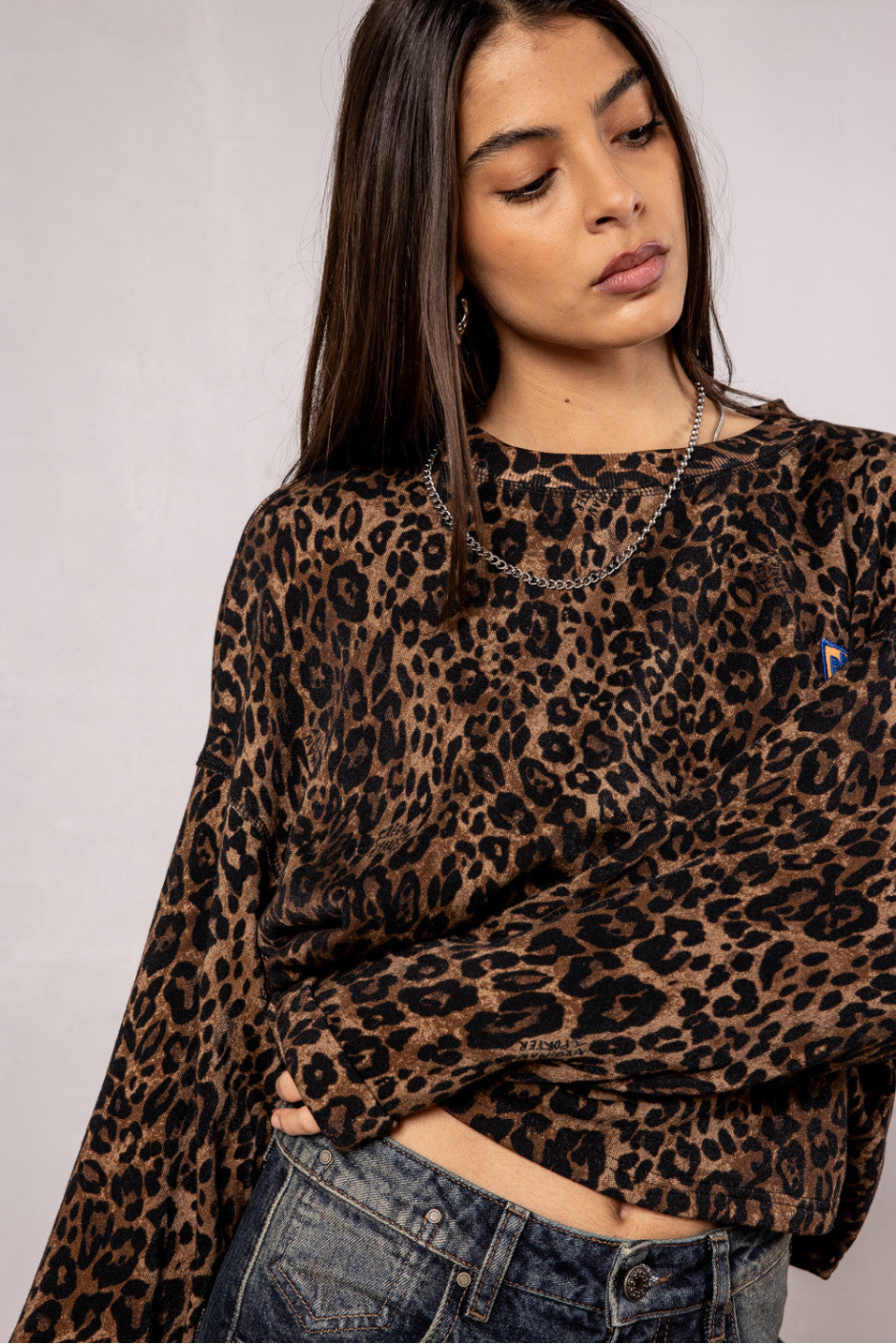 PULL SHIVANI LEO